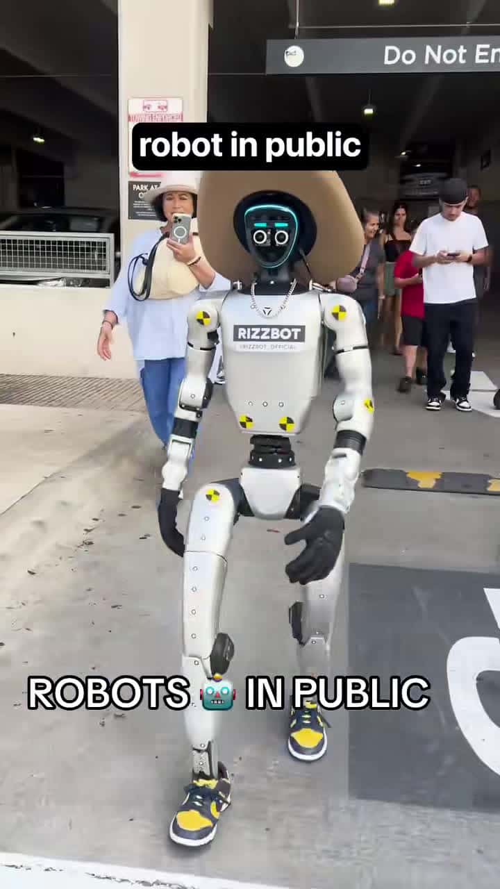 Cover for Smart Robot...#scoopz #fyp #explore #trending 