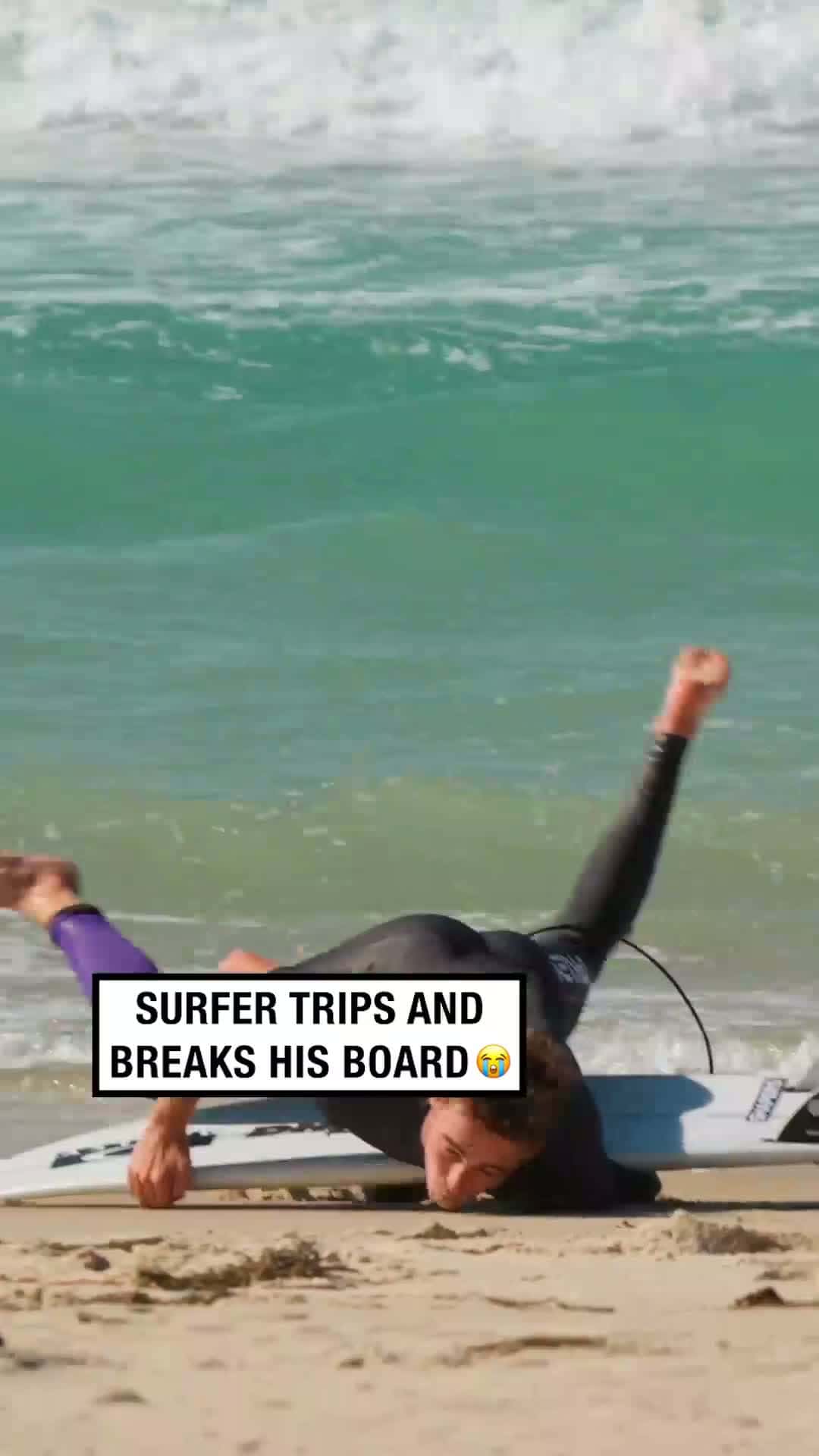 Cover for That wasn t meant to happen...     Viralhog  UNILAD  funny  surf  surfing  surfer  fail  fails  beach  caughtoncamera 71457