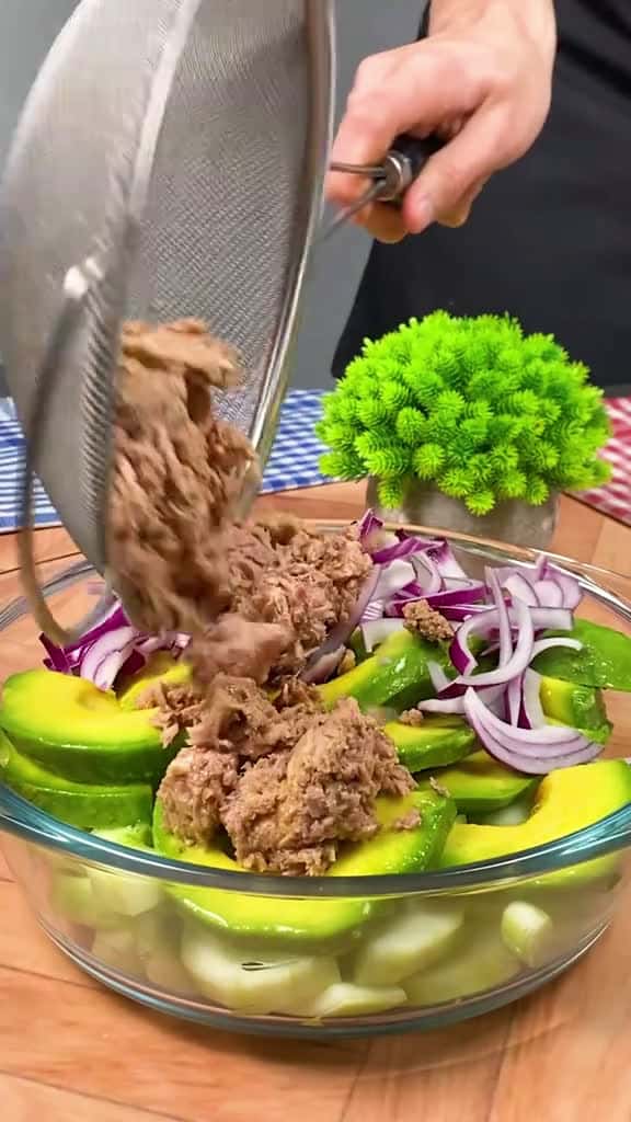 Cover for No creer s lo deliciosa que est esta ensalada ensalada atun aguacate saludable comida coci 11262 #nicevideo