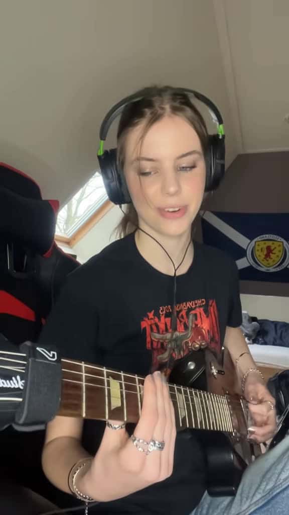 Cover for Unleashing a killer guitar riff! Who else loves this sound? 😎🎸 #guitarist #OzzyOsbourne #Gibson #LesPaul #metal