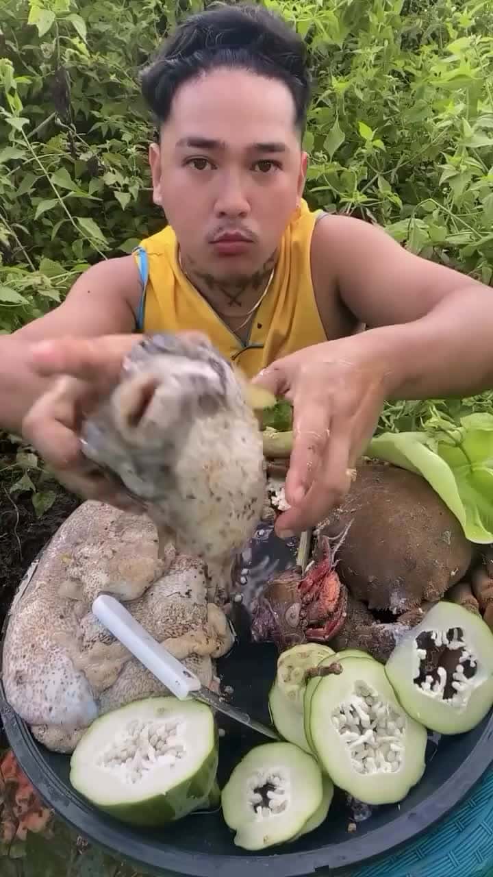 Cover for Why did he eat on the fish mouth first #TooFunnyToScroll
