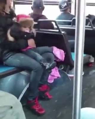 Cover for woman fight lady on bus😳 fypシ y foryoupage o #dailydoseofcrazyness