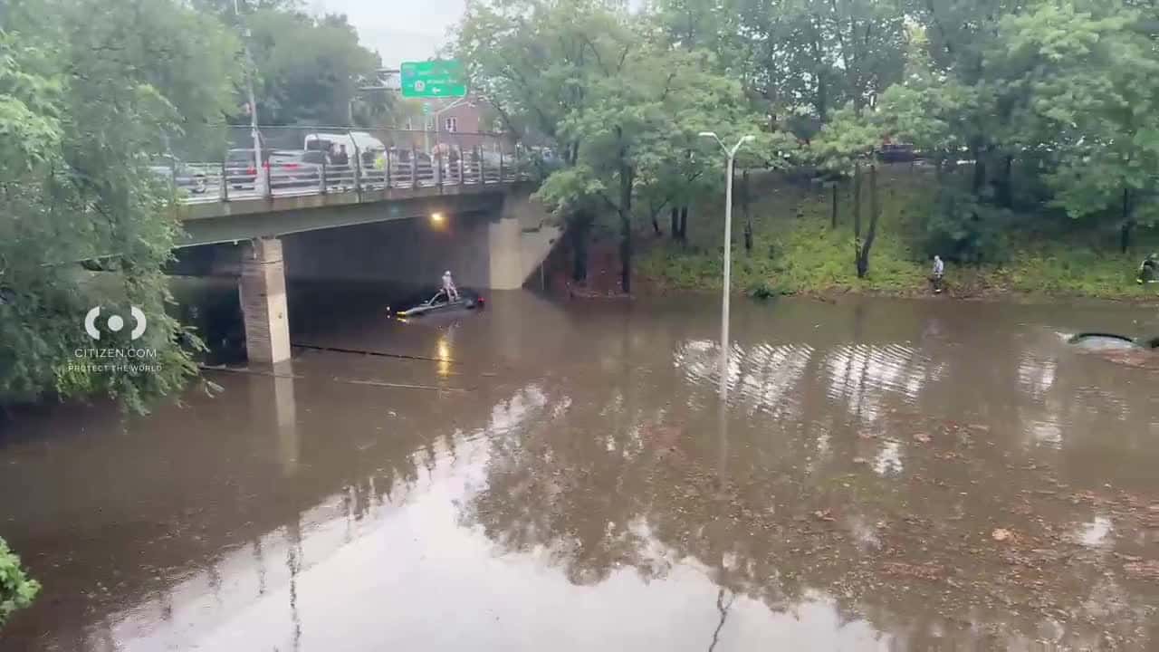 Cover for Flash flooding on the Clearview Expressway in Queens