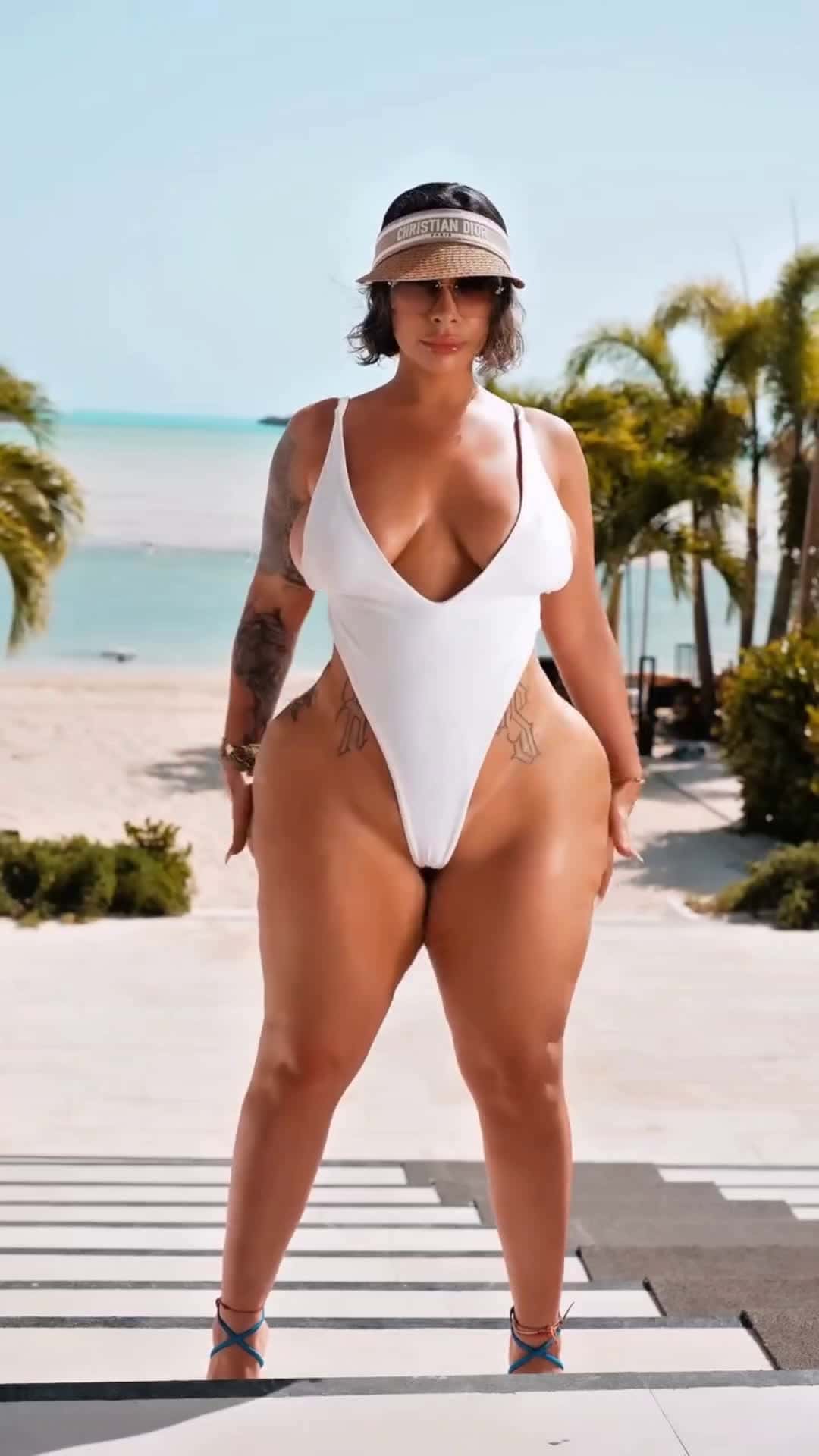 Cover for @justblahgigi Big Latina Booty 🤤🍑 #fyp #foryou #bootyphysics #scoopz #sexy 