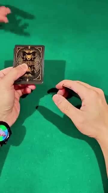 Cover for Spectator deals the 4 aces？!