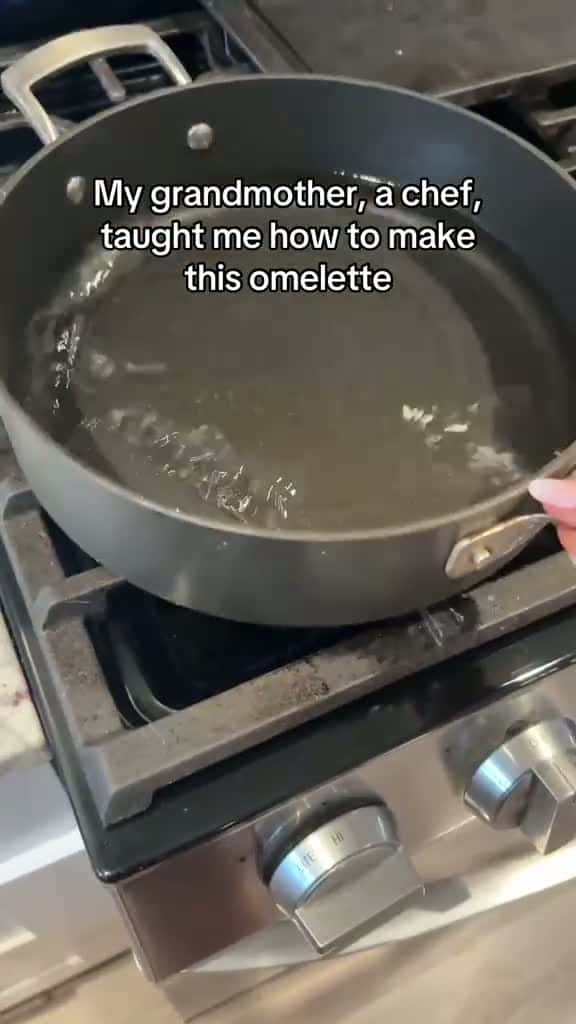 Cover for 12 Likes, 2 Comments. Posted by KatSi_АdviceMom🫧 (@katsi_tik) on 2025-06-15: 'I always prepare an omelette like this: 3 eggs, 6 tbsp. milk #cookinghacks #cookinghack #cookingtips #cookingtipsandtricks #foodhacks #foodhack' orig...