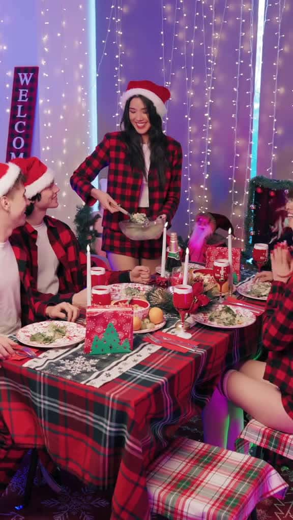 Cover for her christmas spirit was broken 63722 #trendingscoopz