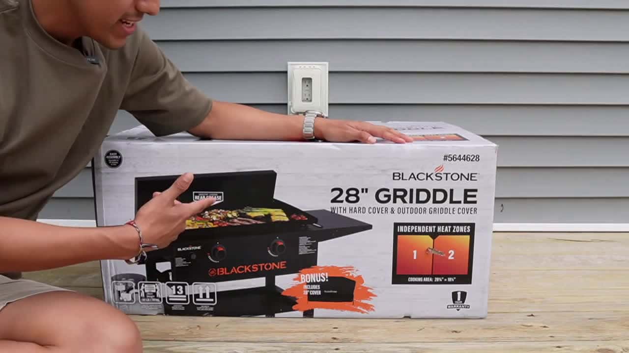 Cover for Blackstone 28 inch Griddle Full Setup | How To Season