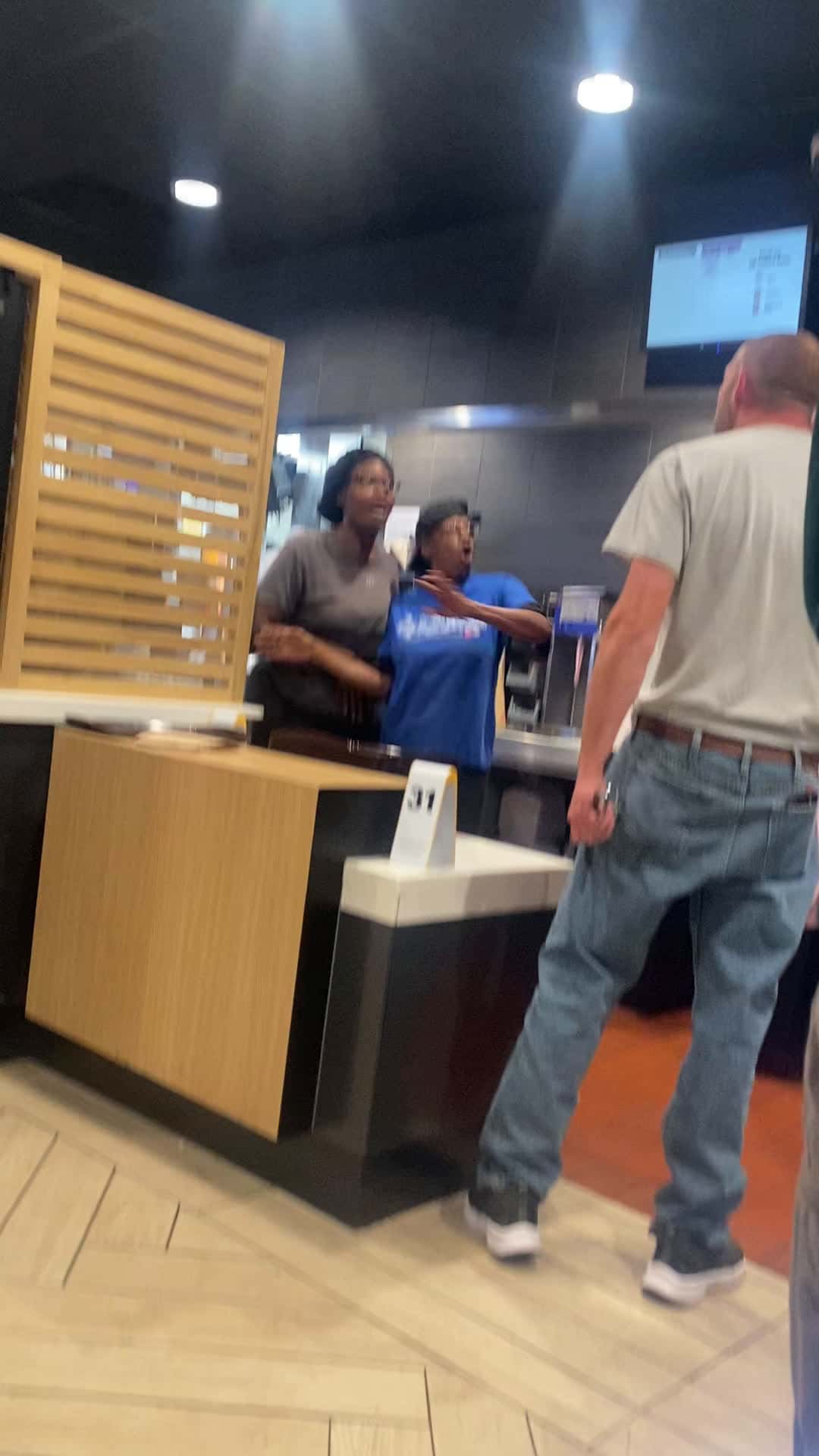 Cover for Mc Donald Michigan,Kalamazoo fight #funny #viral #fyp #fypシ #follow #followforfollowback #yosoymaximun #Michigan #viralvideo #Share
