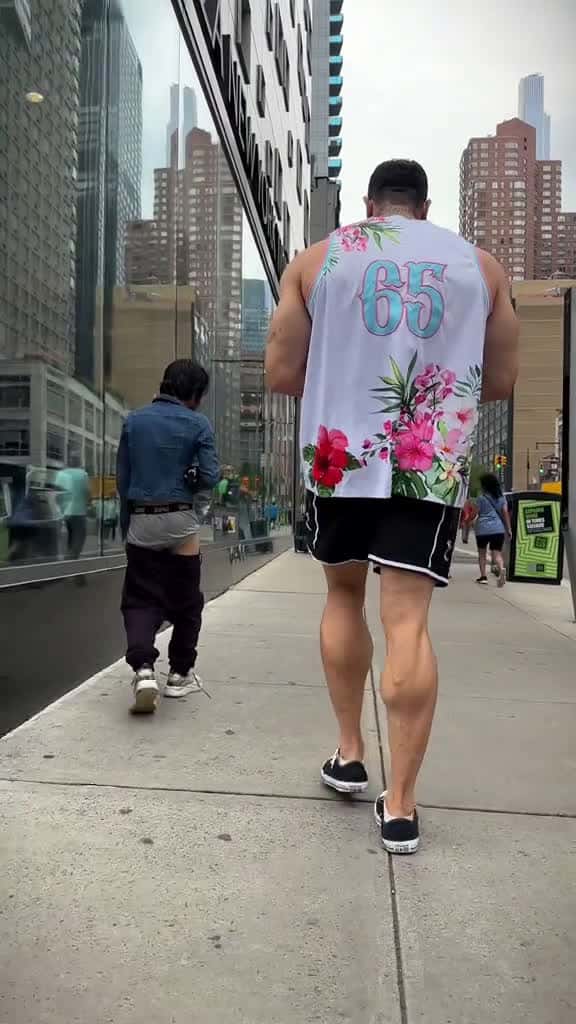 Cover for I love NYC small Store viral people sparta marvel giant huge nyc Colossus 81802 #trendingscoopz