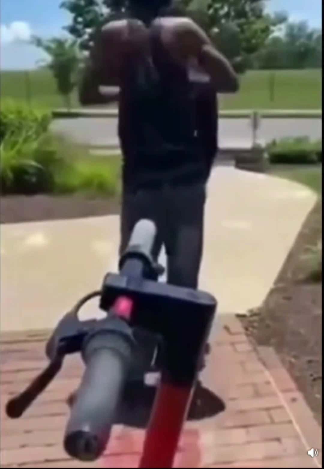 Cover for when being a bully dont go as planned 😂 #fightcam #fyp  #foryou  #foryoupage  #fypシ  #firstvideochallenge  #fypシ゚viral  #caughtoncamera  #knockout  #viral  #reels  #scoopz  #trending  #fight 