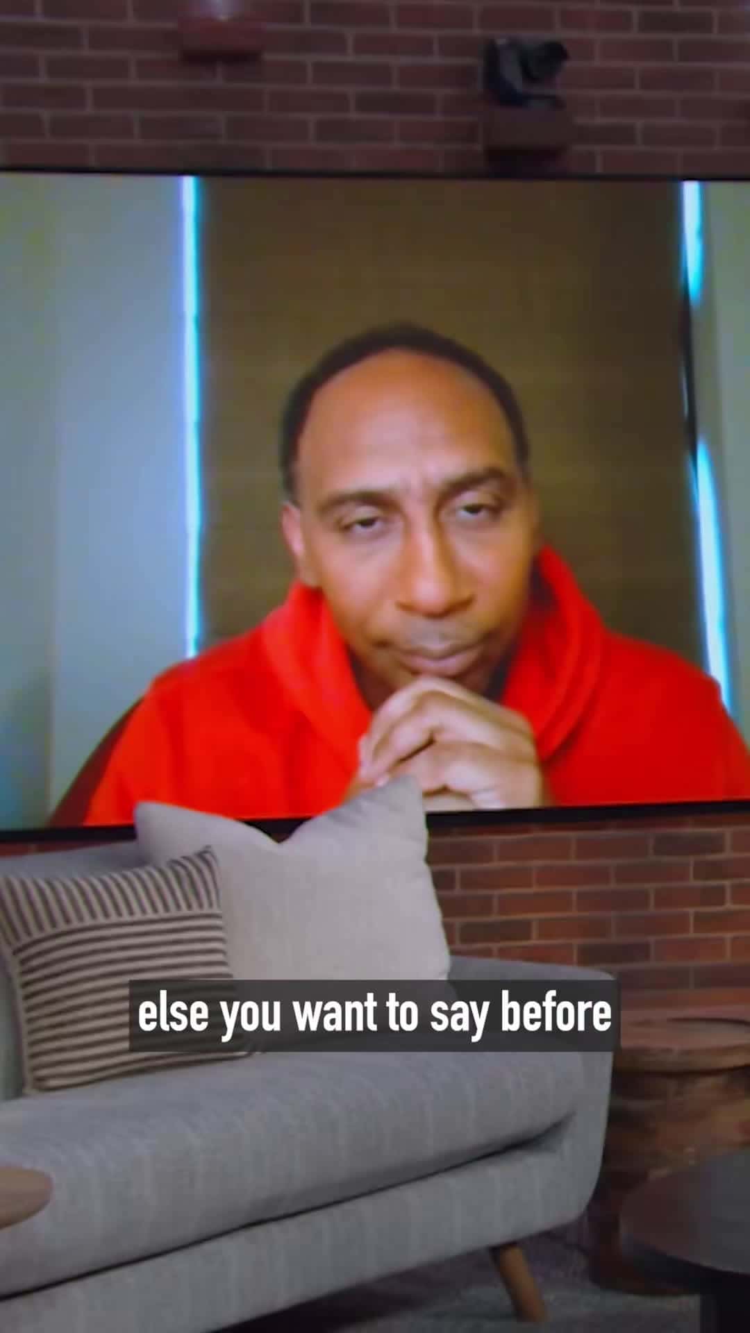 Cover for @stephenasmith is officially a #cowboys fan! 😉 #superbowl #nfl #kellyclarkson #bet