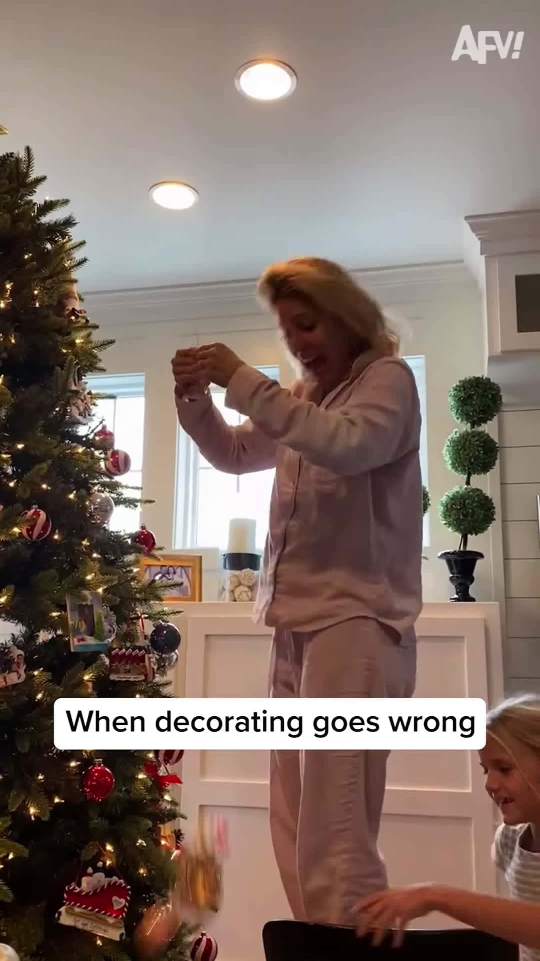 Cover for When decorating goes wrong_1