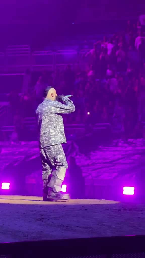 Cover for FARRU interpretando uno de sus clsicos en el Coliseo de Puerto Rico.  farruko car 86942 #followMe