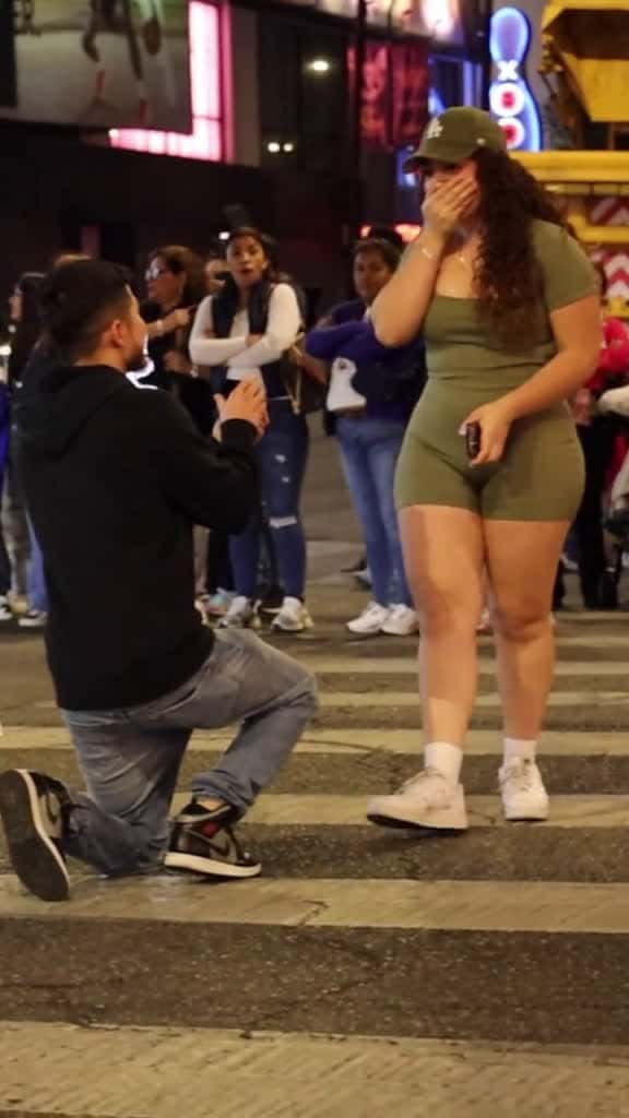 Cover for No Olvides Seguirme fyp fyp paratii vira viralvideo si yes married hollywood casar amor no 48958 #trendingscoopz