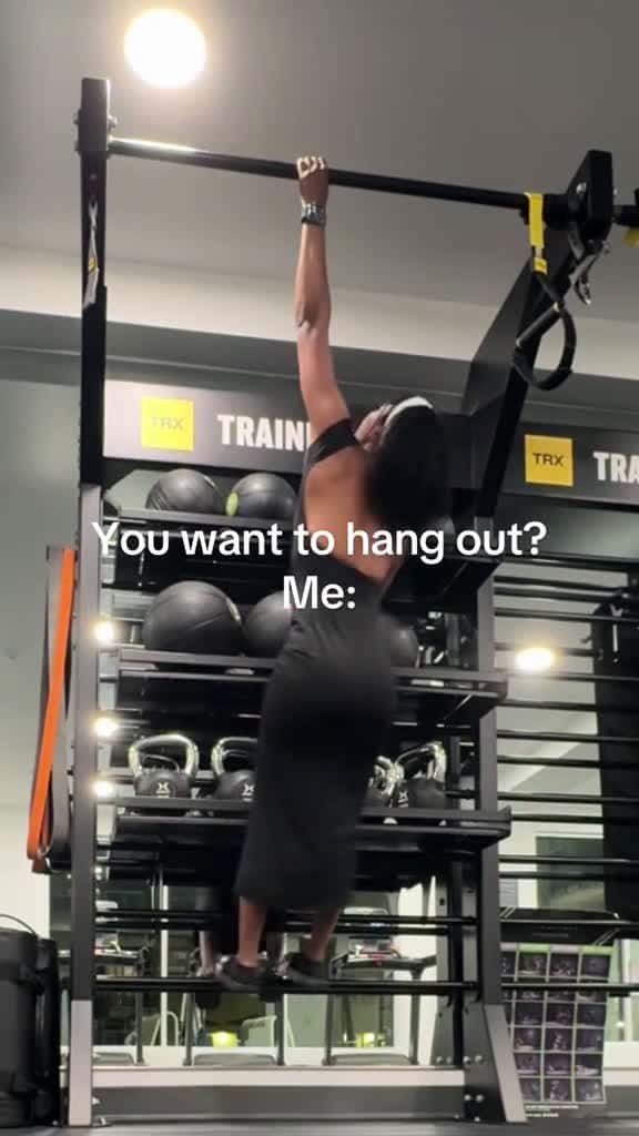 Cover for I love dead hangs, they decompress the spine, make you a few cm taller and release back pain. It’s fun to just hang around ✨#fyp #viral #deadhang #gymhumor #gymtok #calesthenics #crossfit #powerlift  created by 🍄🦋✨Lisan✨🦋🍄 with...