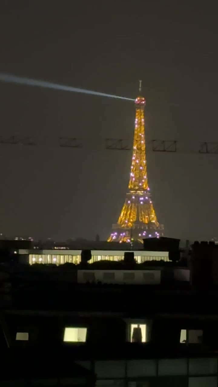Cover for #Amazing #ParisFrance #Wow