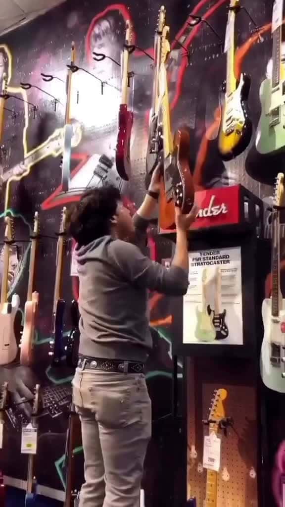 Cover for When you play 'Smoke on the Water' at Guitar Center and security shows up instantly! 🎸🚫 #guitarcenter #guitar #smokeonthewater #electricguitar