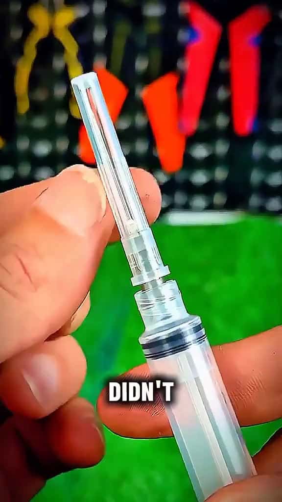 Cover for you didn't know this trick with the syringe 💉 #diy #tools #tips #reels #viral #ideas #tools  created by David Solution Fan with David Solution Fan’s original sound