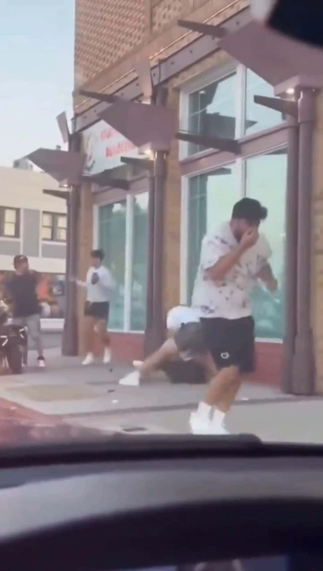 Cover for during a scuffle he cut the other guys leg bad #scoopz #fyp #fypシ #fypシ゚viral #fy #caughtoncamera 