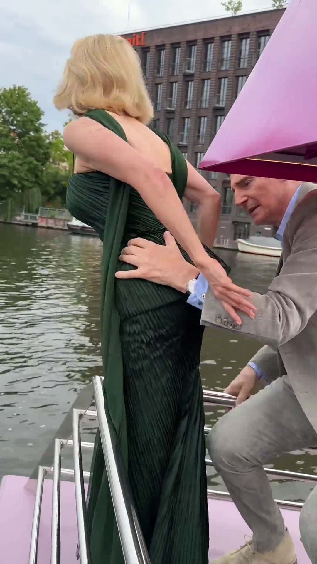 Cover for Pamela Anderson & Liam Neeson nail the ‘Titanic’ pose! 🚢✨ #Titanic #PamelaAnderson #LiamNeeson
