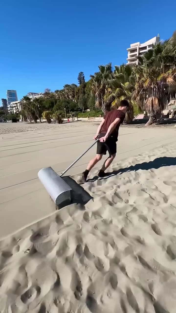 Cover for Discovering Amazing Beach Treasures in 2025