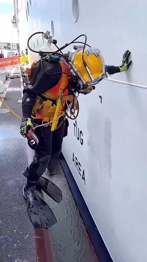 Cover for fyp scary ocean bigwaves noticias 18830 #nicevideo