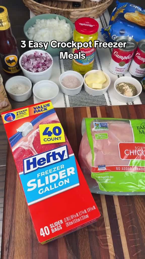 Cover for Three cheap and easy crockpot chicken freezer meals that can be made in less than 15 minutes!  BBQ CHICKEN INGREDIENTS  1 lb chicken breasts 1 chopped red onion  1 tsp each of salt, pepper, paprika 1 tbsp ranch dressing seasoni...