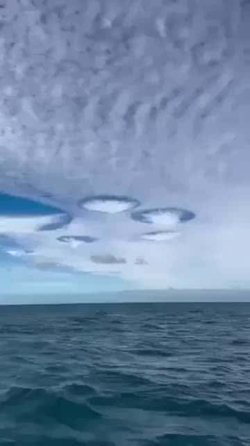 Cover for A rare cloud formation called a fallstreak hole, caused when supercooled water suddenly turns to ice