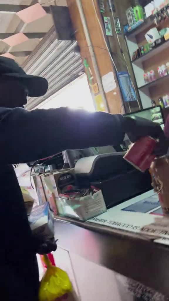 Cover for I was helping a brother to buy food and this happened. I am humbled to meet my fo 24742 #nicevideo