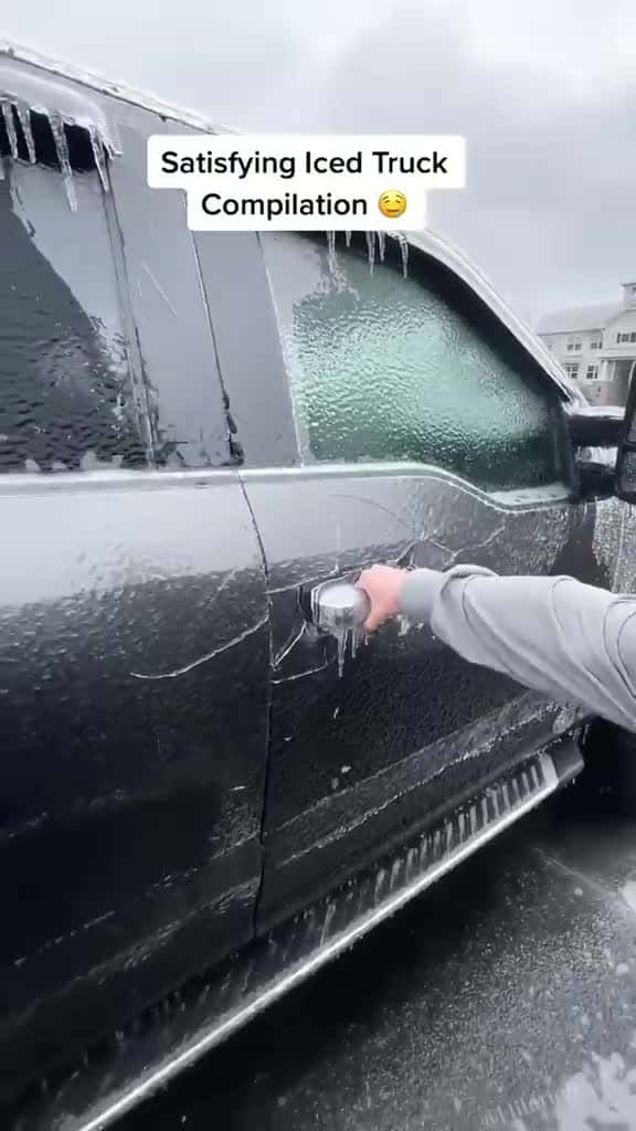 Cover for Very satisfactory deicing #ice #fyp #satisfying #asmr #oddlysatisfying 