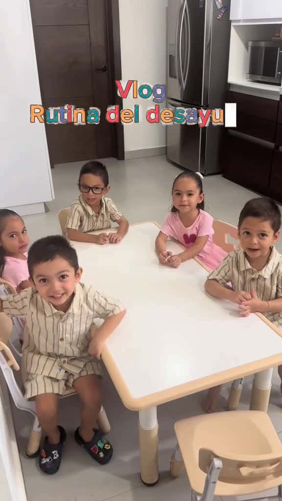 Cover for Lo que dice Leo al final 😅 #fyp #quintuplets #multiples #routine  created by quintisgonzalezpalacios2 with Big Dreams’s Food Vlogger