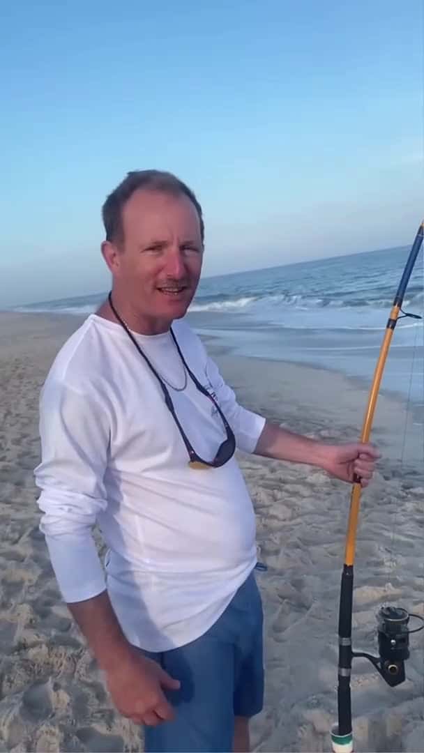 Cover for 😂Can yall guess what this was😂 #shorts #fishing #huge #fish #shark #sharks #sharkfishing #ray_049 (2)