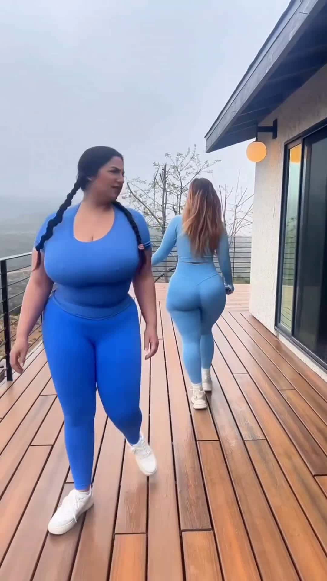 Cover for Who wins??.#thickandcurvy #thickfit #exploremore #thickandpretty #thickandcurvywomen