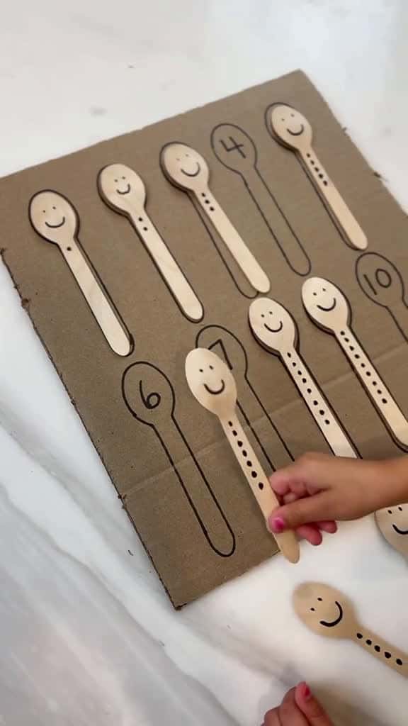 Cover for Teaching my little one numbers has never been more fun and all you need is wooden 20746 #ilovescoopz
