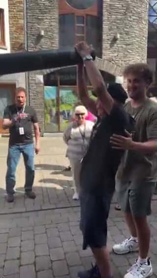 Cover for A 100 year old WW2 vet does a pull-up on a tank..