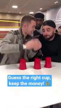 Cover for Guess the right cup KEEP THE MONEY shorts