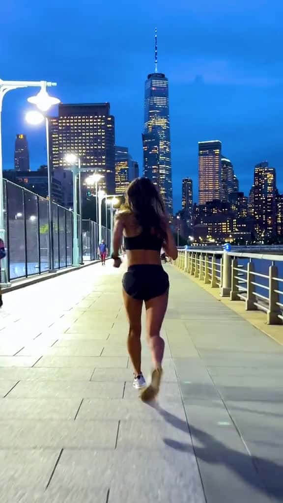 Cover for NIGHT RUN IN NEW YORK  The Freedom Tower is AMAZING  Running newyork nyc run fory 54721 #us