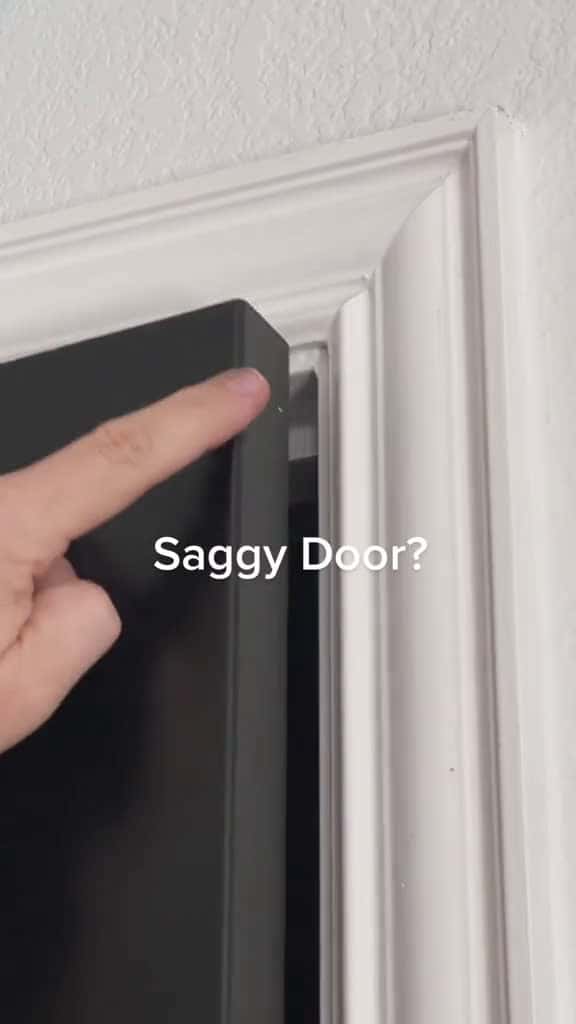 Cover for Does anyone else have this problem tipsandtricks doorfix homehacks homeowner easyfix 14158 #ilovescoopz