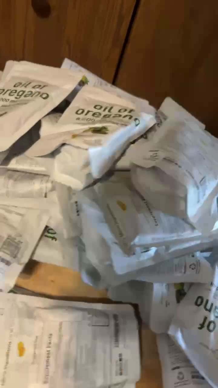 Cover for https://ebay.us/m/2ViEsY       Click here ^^^Oregano	•	Immunity	•	Antiviral	•	Antibacterial	•	Detox	•	Digestion	•	Respiratory	•	Inflammation	•	Pain	•	Fungus	•	Energy⸻⚫ Black Seed Oil	•	Balance	•	Anti-inflammatory	•	Immunity	•	Allergies	•	Skin	•	Hair	•	Liver	•	Respiration	•	Antioxidant	•	Recovery