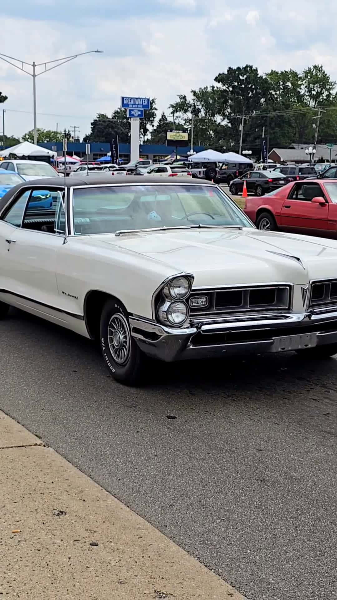 Cover for 1965 Pontiac Grand Prix Classic Car Drive By Engine Sound Woodward Dream Cruise 2025