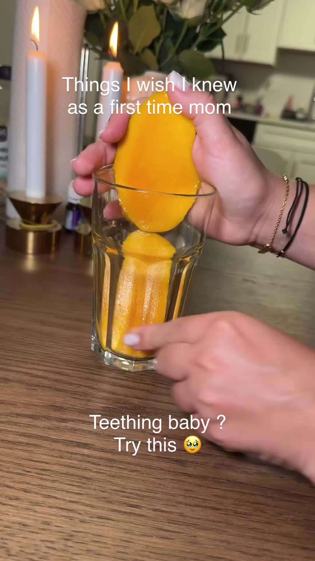 Cover for It’s the best teething baby hacks that work 100%  #mom #teething  #babyteeth #momhacks
