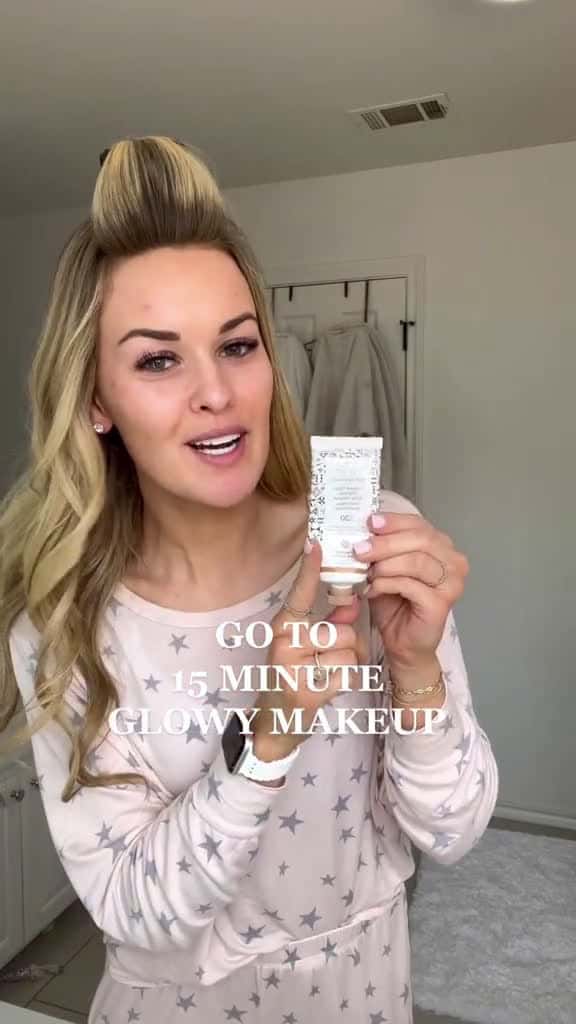 Cover for Do you like glowy or matte makeup glowymakeuplook glowymakeuptutorial mommakeup m 89930 #followMe