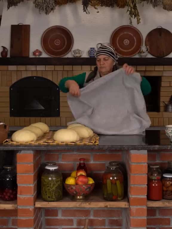 Cover for Making Cinnabon Cinnamon Rolls At Home In Wood Oven  95742 #trend