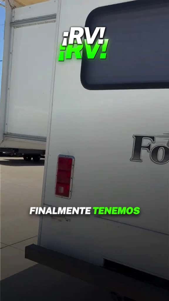 Cover for Nuestro Sueño Hecho Realidad: Un Viaje Familiar en RV por los 48 Estados. Hablamos sobre nuestro sueño hecho realidad de viajar por los 48 estados en una casa rodante. No es solo un viaje de vacaciones, sino una misión para apo...