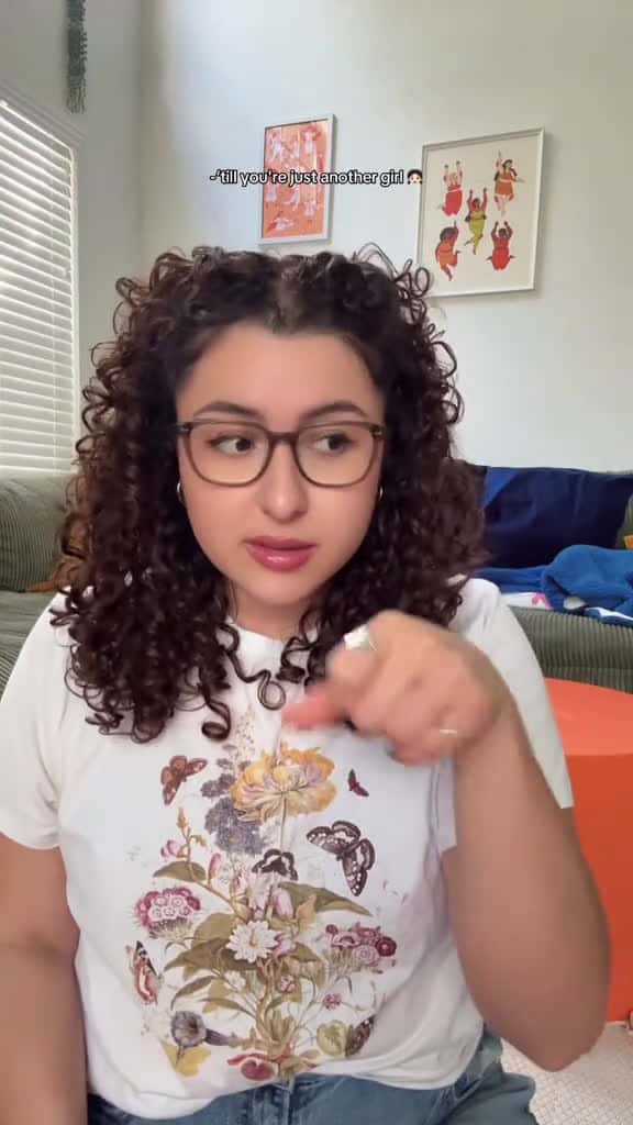 Cover for 🗣️SHES GOT AWAAYYYY #chappellroan #chappell #subway #shesgotaway #shegotaway  #trend #asl #signlanguage #deaf #hardofhearing #lipreading #lipreadinggirl #deaftok #deafcan #deafcommunity #deafculture #deafworld #deafawareness #d...