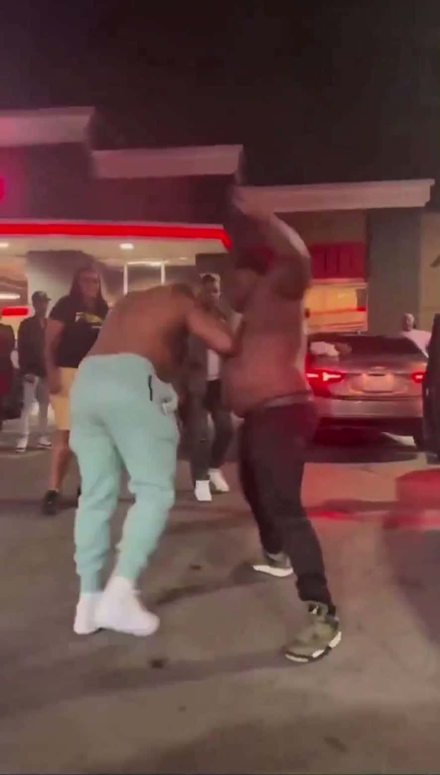 Cover for Heavy weight match up🤣🤣  #fight  #fightcam  #fyp  #trending  #scoopz