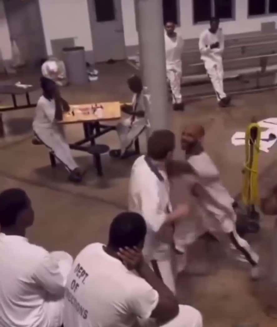 Cover for White dude talks shit in prison and still wins fight #fight #scoopz #fyp
