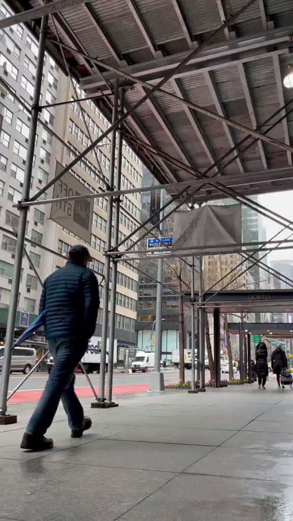 Cover for 0 gravity in NYC 🏙 #fitness #calisthenics #workout #fypシ #foryou