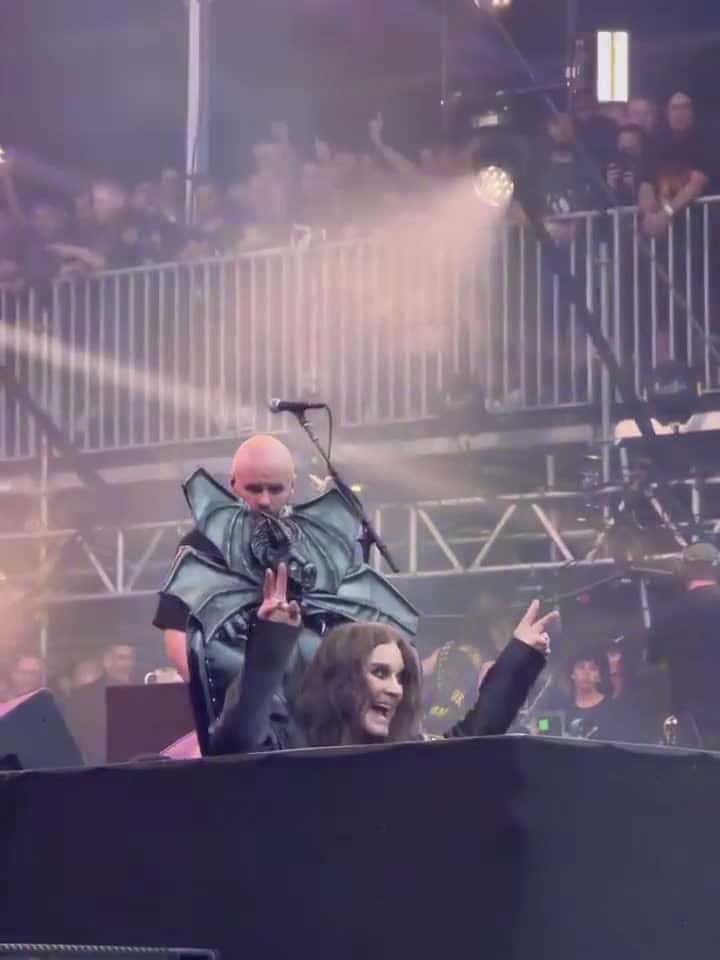 Cover for Ozzy's grand finale: A performance full of emotion! 🎤🥺 #OzzyOsbourne #FarewellTour #Legend